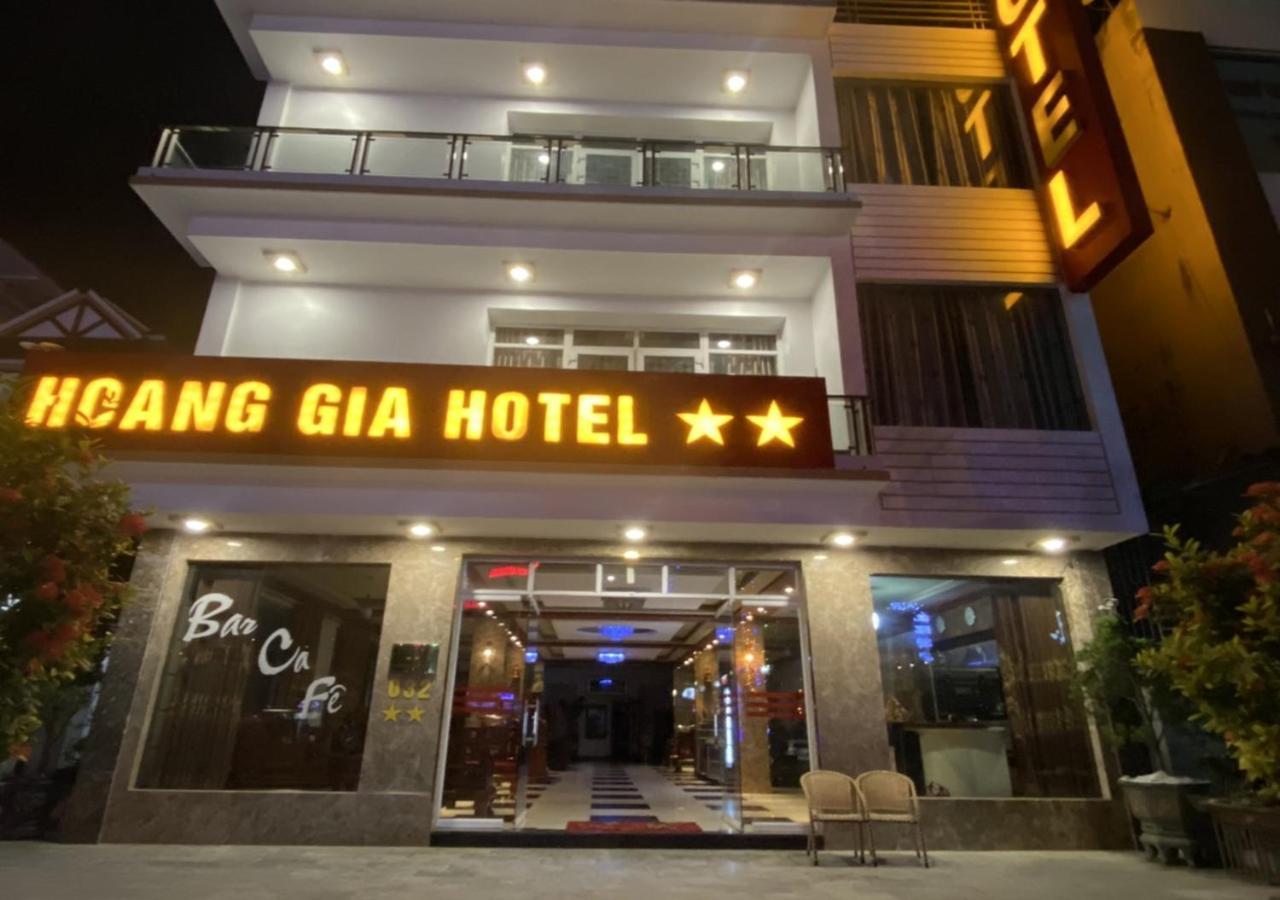Khách Sạn Hoàng Gia 2 Lào Cai Esterno foto