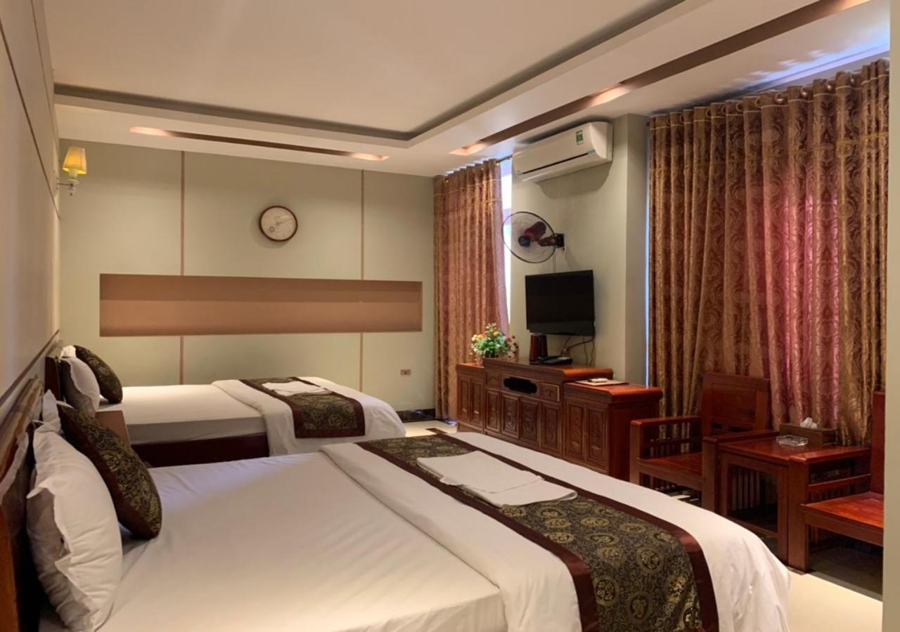 Khách Sạn Hoàng Gia 2 Lào Cai Esterno foto