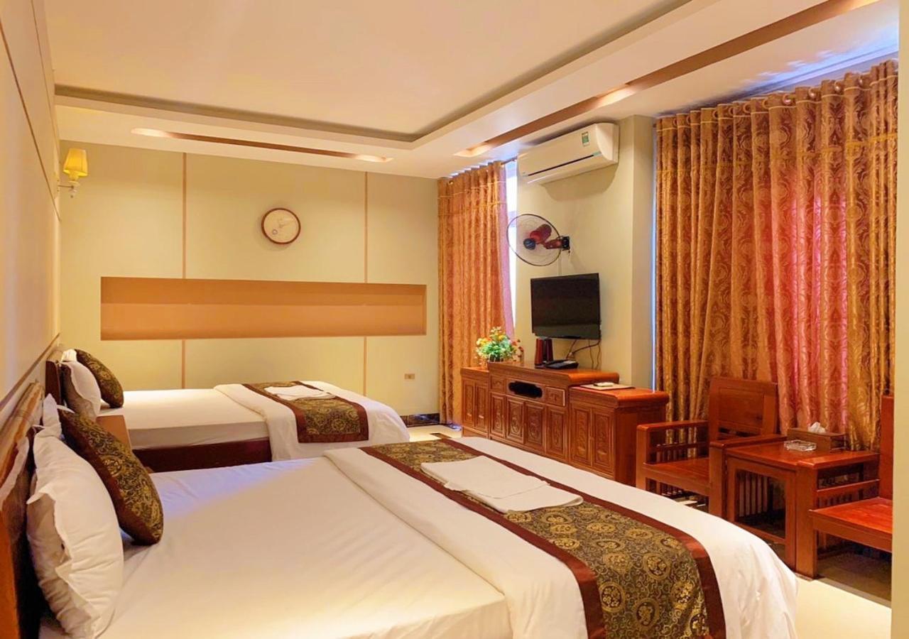 Khách Sạn Hoàng Gia 2 Lào Cai Esterno foto