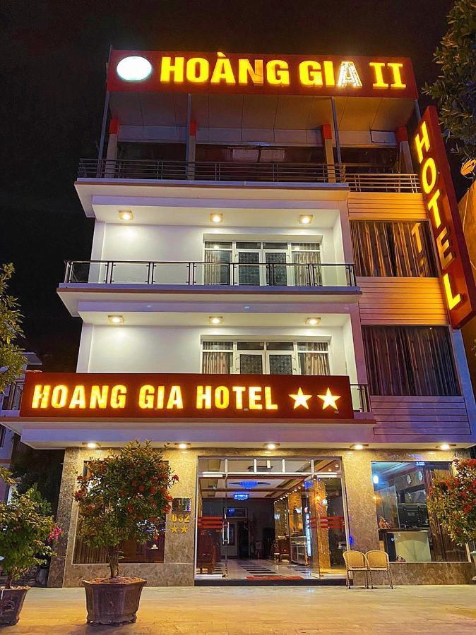 Khách Sạn Hoàng Gia 2 Lào Cai Esterno foto